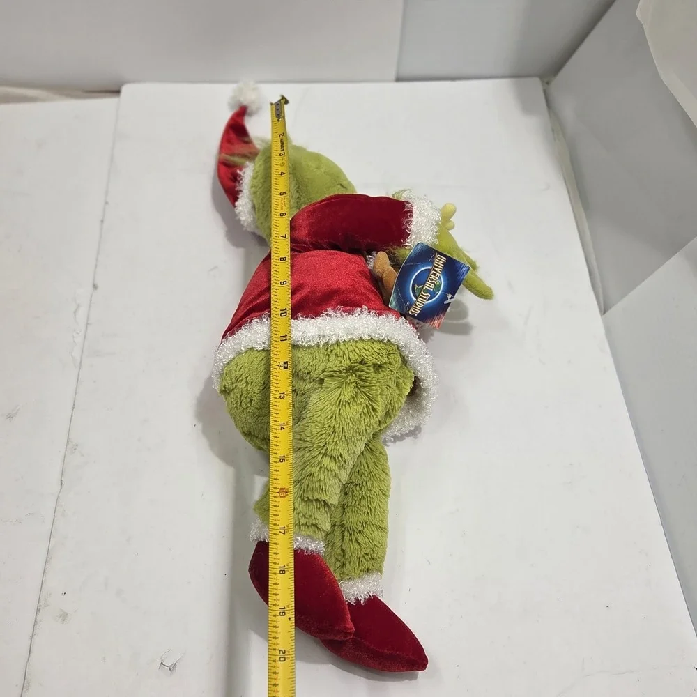 VTG 2004 Universal‎ Studios Dr Seuss Grinchmas Santa Plush Holding Max 18